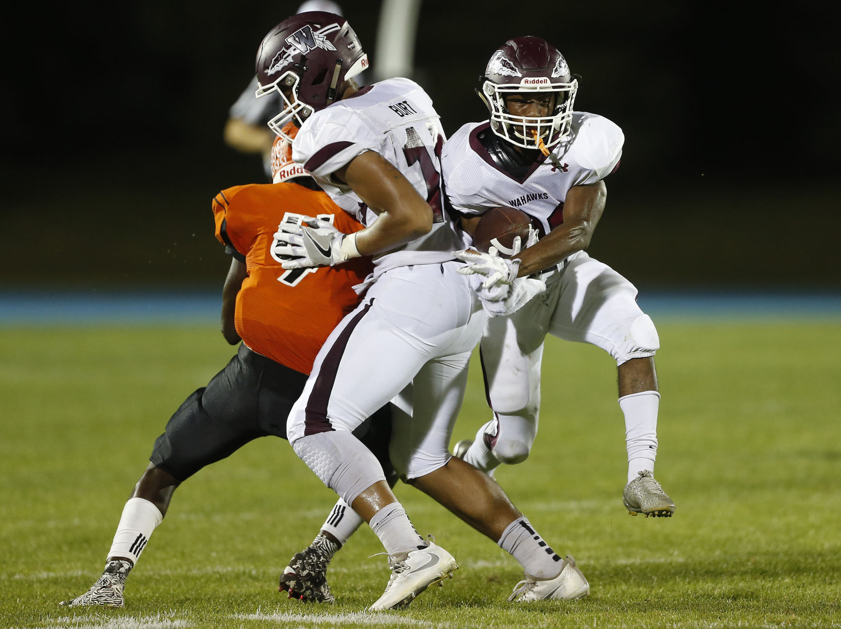 092217mp-east-west-football-1